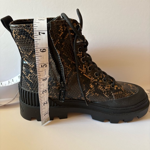 Women’s’ Circus by Sam Edelman, vegan, snakeskin colour Boots, Sz 8, like new - Picture 13 of 14